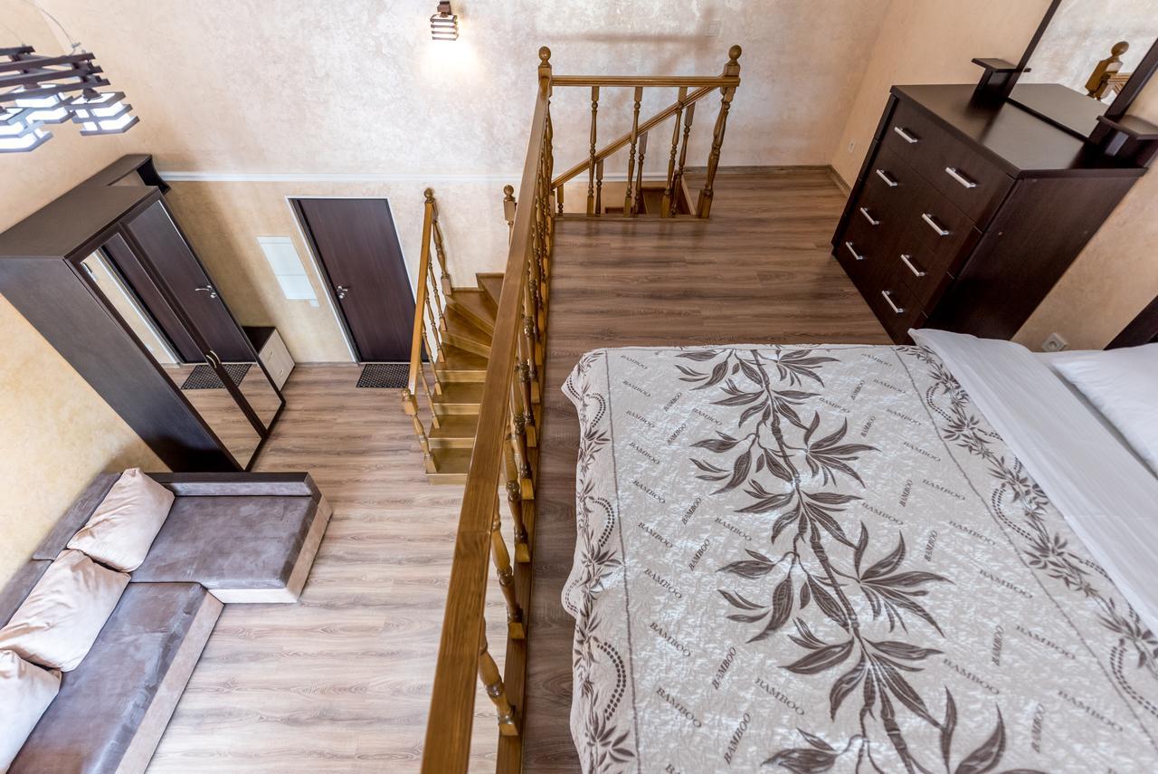 Studio Apartment In Center Of Odesa Luaran gambar